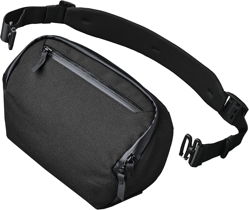 ALPAKA Vertex Pouch by ALPAKA